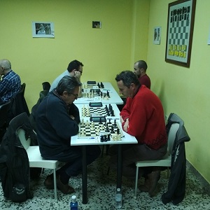 Un clásico del ajedrez madrileño: Pastor contra Turiso 1 clasico mini